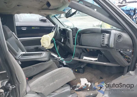 2003 Chevrolet Avalanche из США, поврежденный, VIN 3GNEC13T03G190771